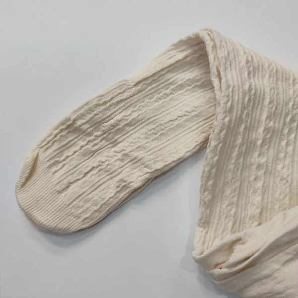 جوراب شلواری شیری طرح خط - Image 4